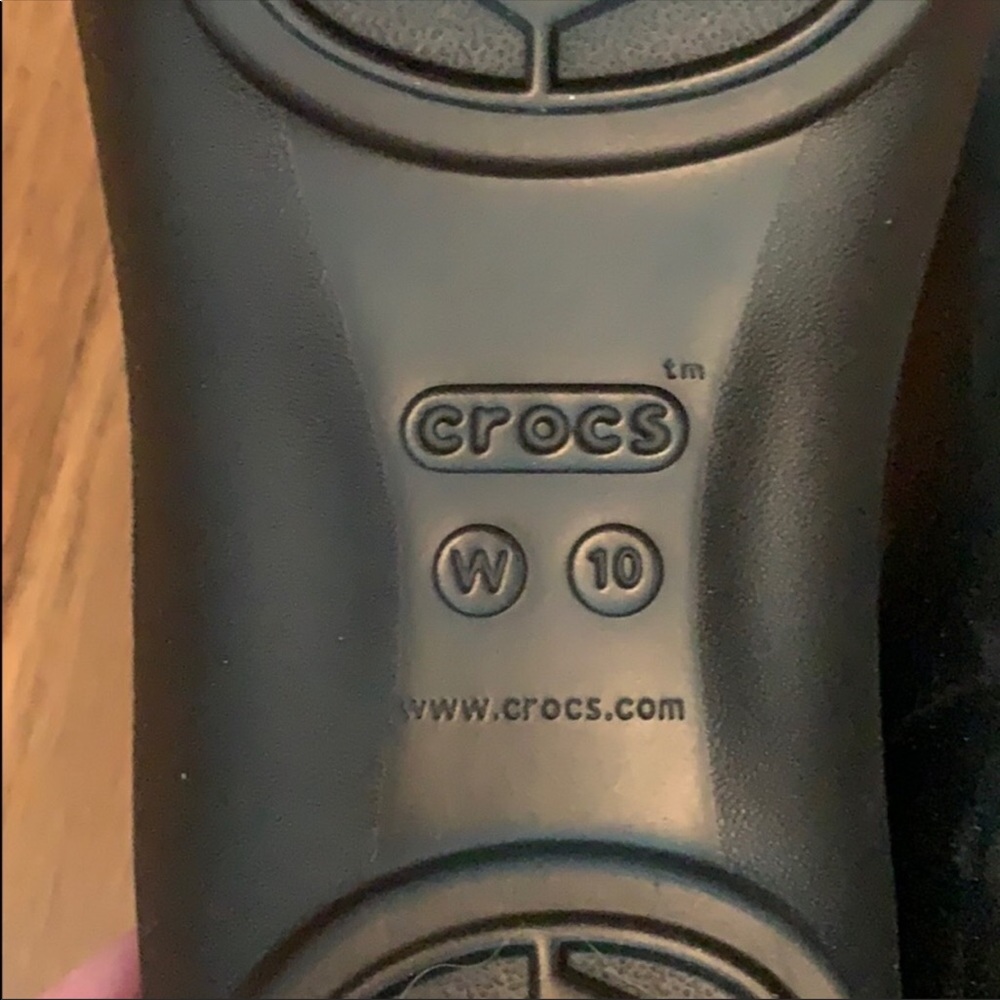 Crocs - Picture 2 of 3